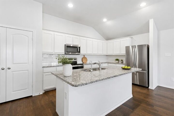 Property Photo:  1016 Eastland Lane  TX 76227 