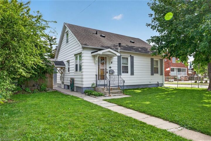 Property Photo: 78 Facer Street ON L2M 5J5