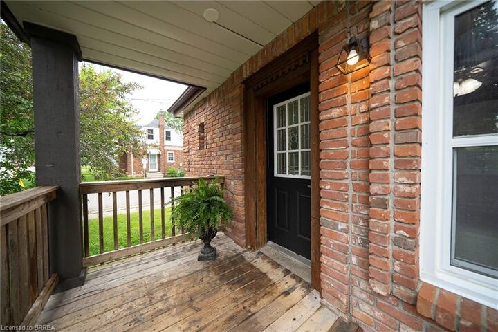 Property Photo: 15 Margueretta Street ON N3R 1M8