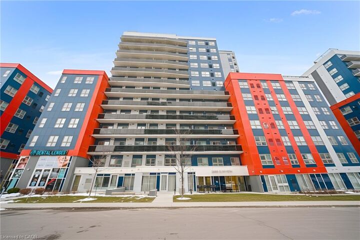 Property Photo: 258B Sunview Street 2127 ON N2L 3V9