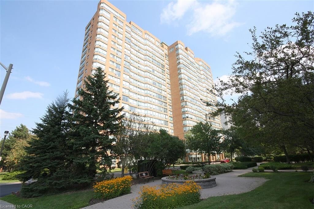 Photo de la propriété:  1276 Maple Crossing Boulevard 711  ON L7S 2J9 