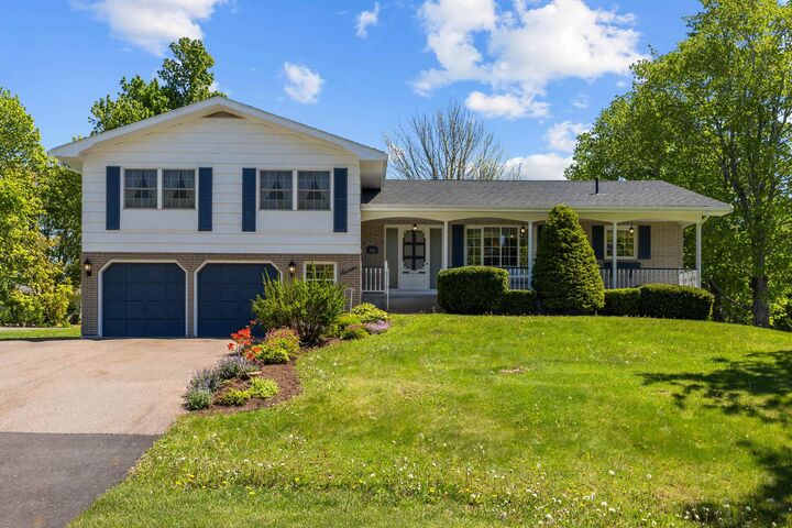 16 Montgomery Drive — photo 1