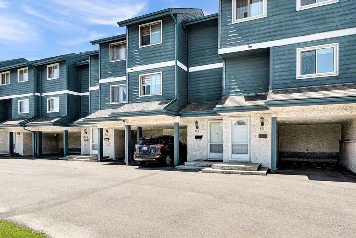 Property Photo:  919 38 Street NE 802  AB T2A 6E1 