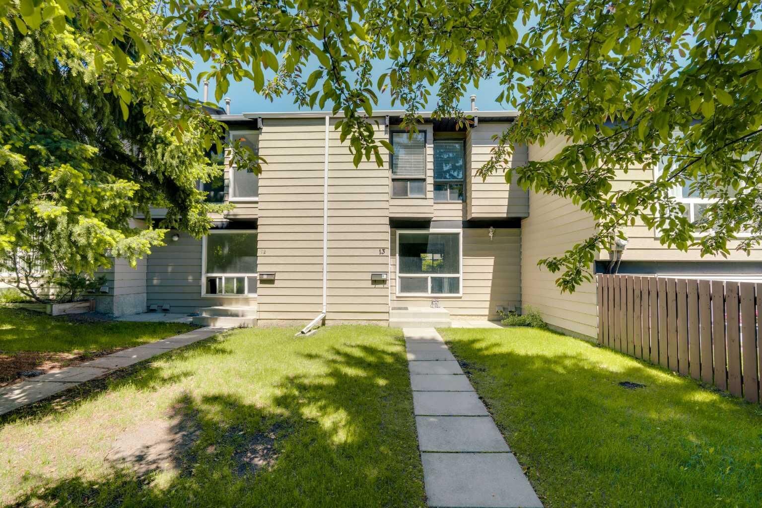 Property Photo: 7205 4 Street NE 13 AB T2K 5S3