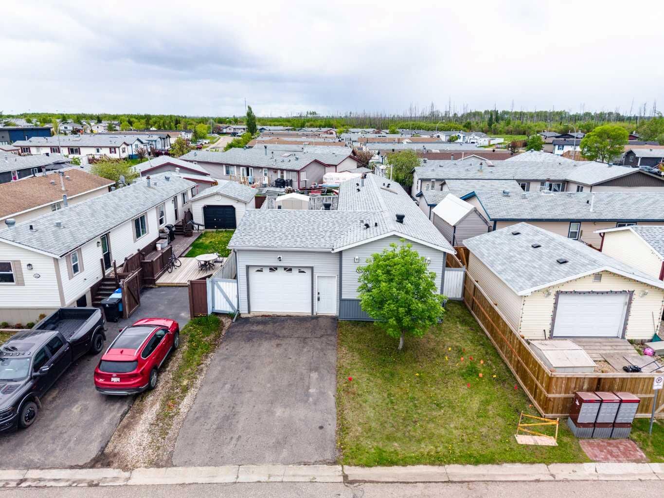 Property Photo: 148 Mitchell Drive AB T9K 2P1