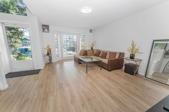 Property Photo: 369 Martinwood Place NE AB T3J 3H7