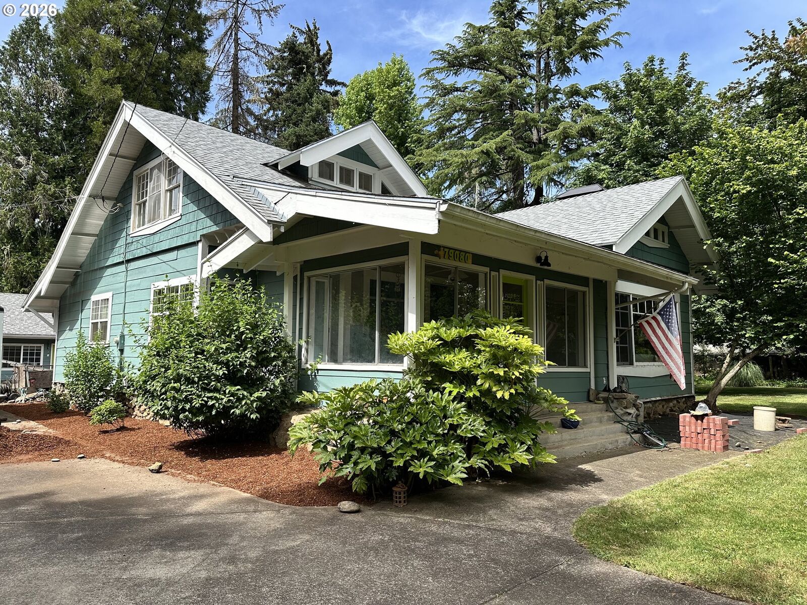 Property Photo: 79080 N River Rd OR 97424