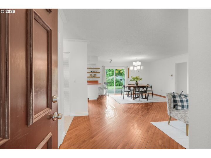 Property Photo: 9245 SW 7th Ave OR 97219