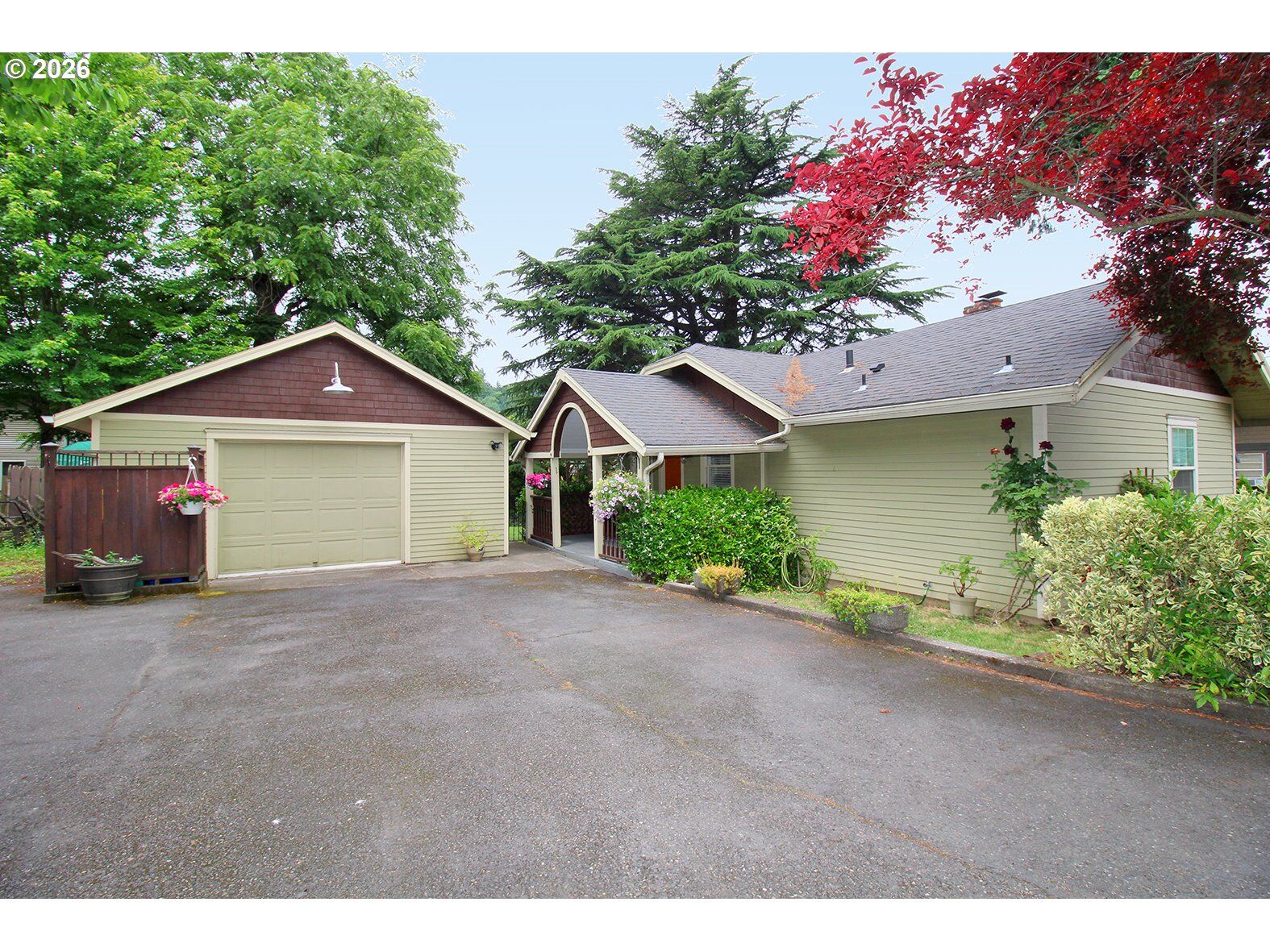 Property Photo: 3149 NE 103rd Pl OR 97220