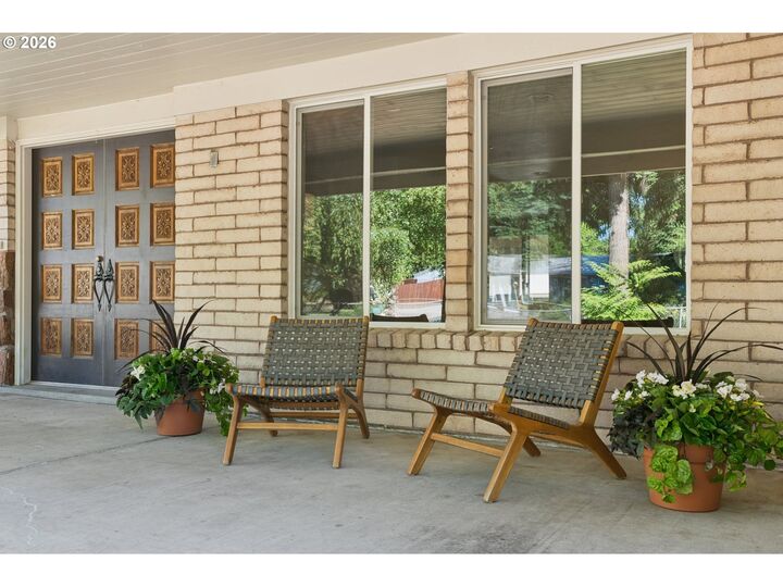 Property Photo: 16890 SE Carmel Ct OR 97267