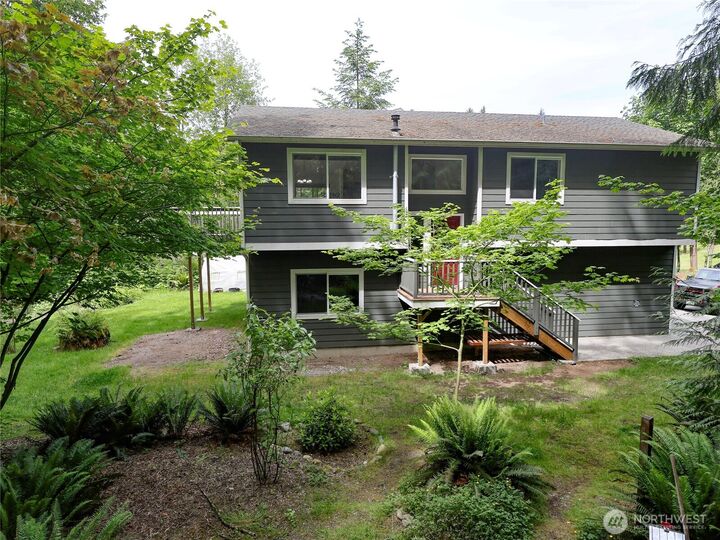 Property Photo: 1924 1924 & 1912 238th Avenue NE WA 98252