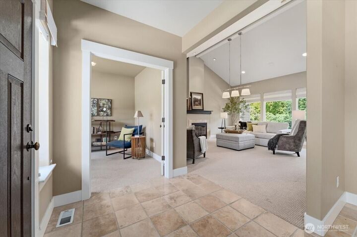 Property Photo:  105  Pickens Street  WA 98801 