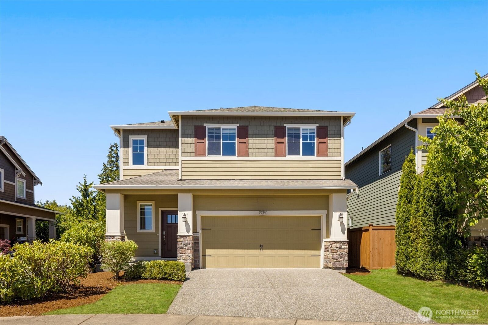 Property Photo: 3907 174th Place SE WA 98012