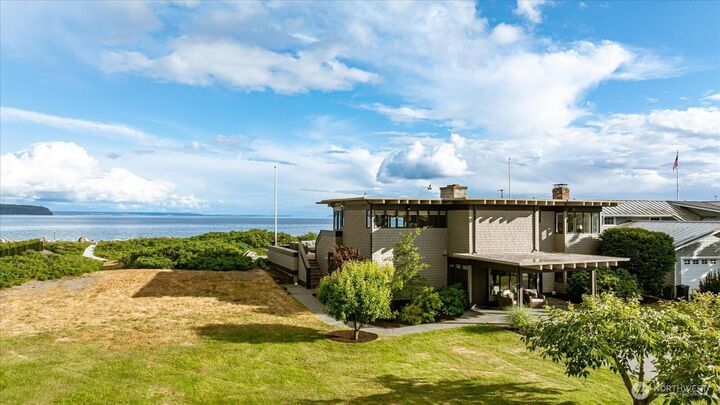 Property Photo: 2126 Shore Avenue WA 98249