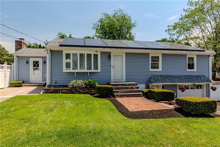 Property Photo: 7 Oakcrest Drive RI 02904
