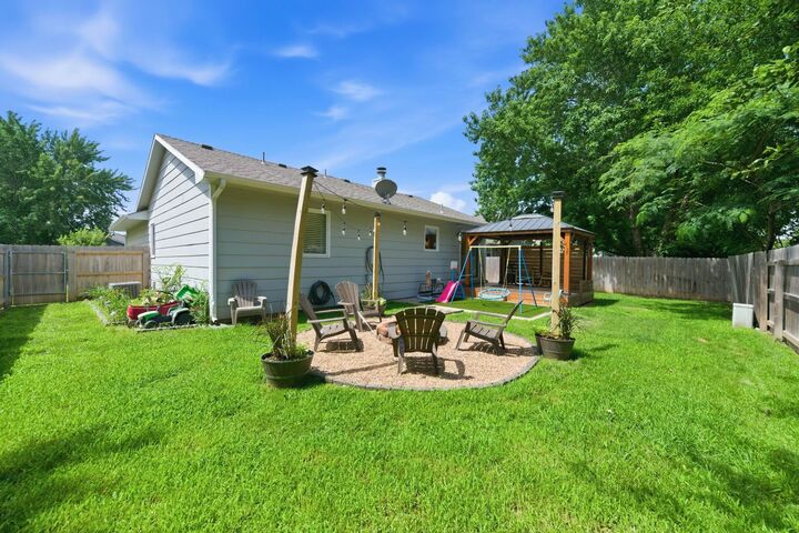 Property Photo:  11814 W Jamesburg St  KS 67212-6457 