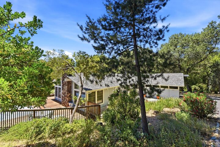 Property Photo:  13531 Old Oak Way  CA 95070 