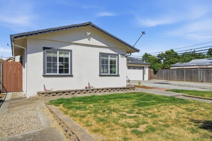 Property Photo:  693 Bedivere Drive  CA 95127 
