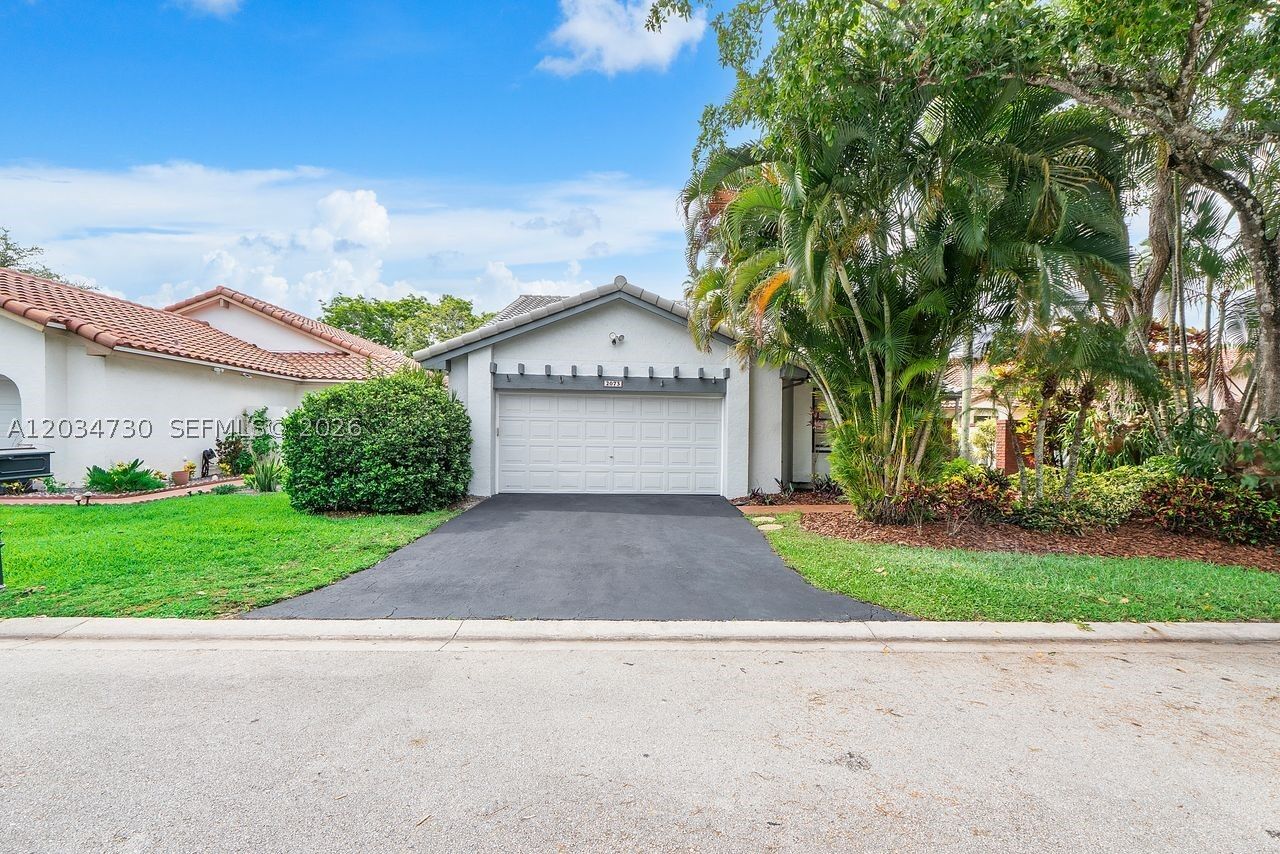 Property Photo:  2073 Montpeliar  FL 33326 