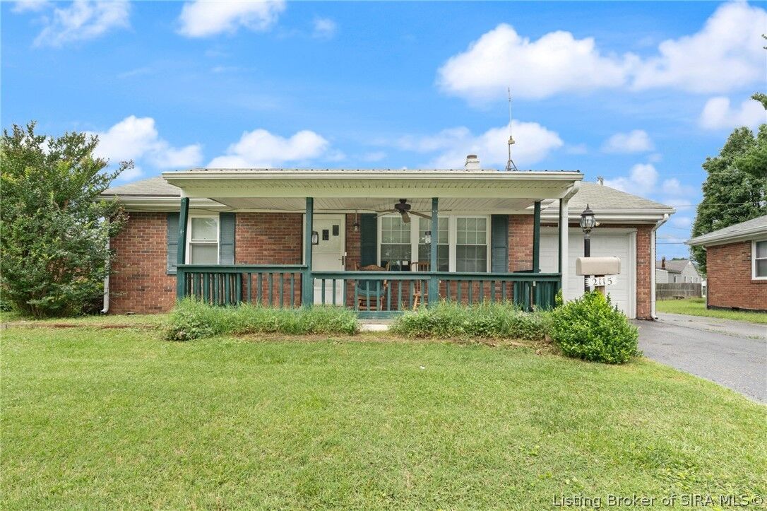 Property Photo:  2115 Gary Drive  IN 47150 