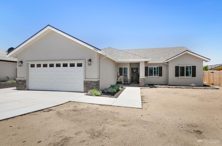 Property Photo: 18401 Ghost Town Street CA 93561