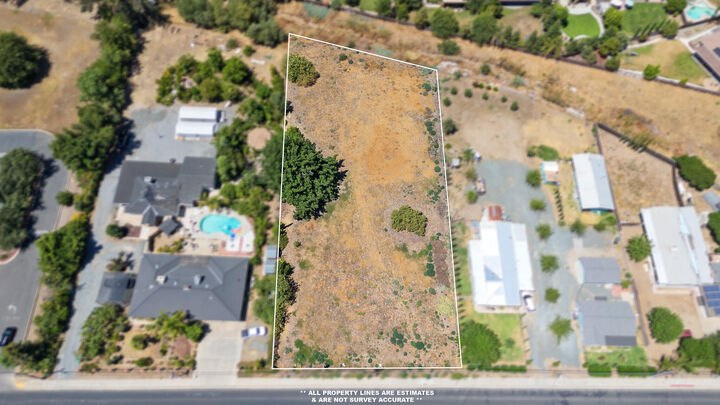 Property Photo: 2296 W Henderson Avenue CA 93257