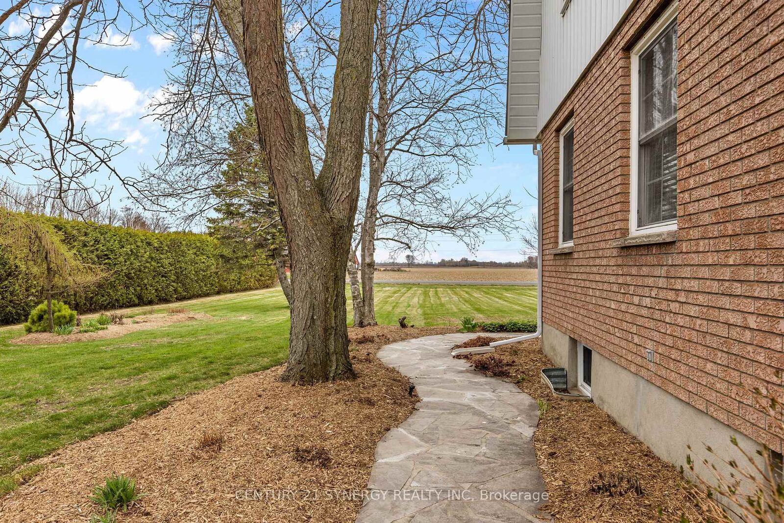 Property Photo:  183 Hamilton Road  ON K4R 1E5 
