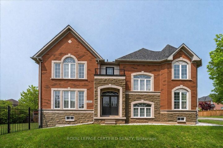 2523 Highmount Crescent — photo 1