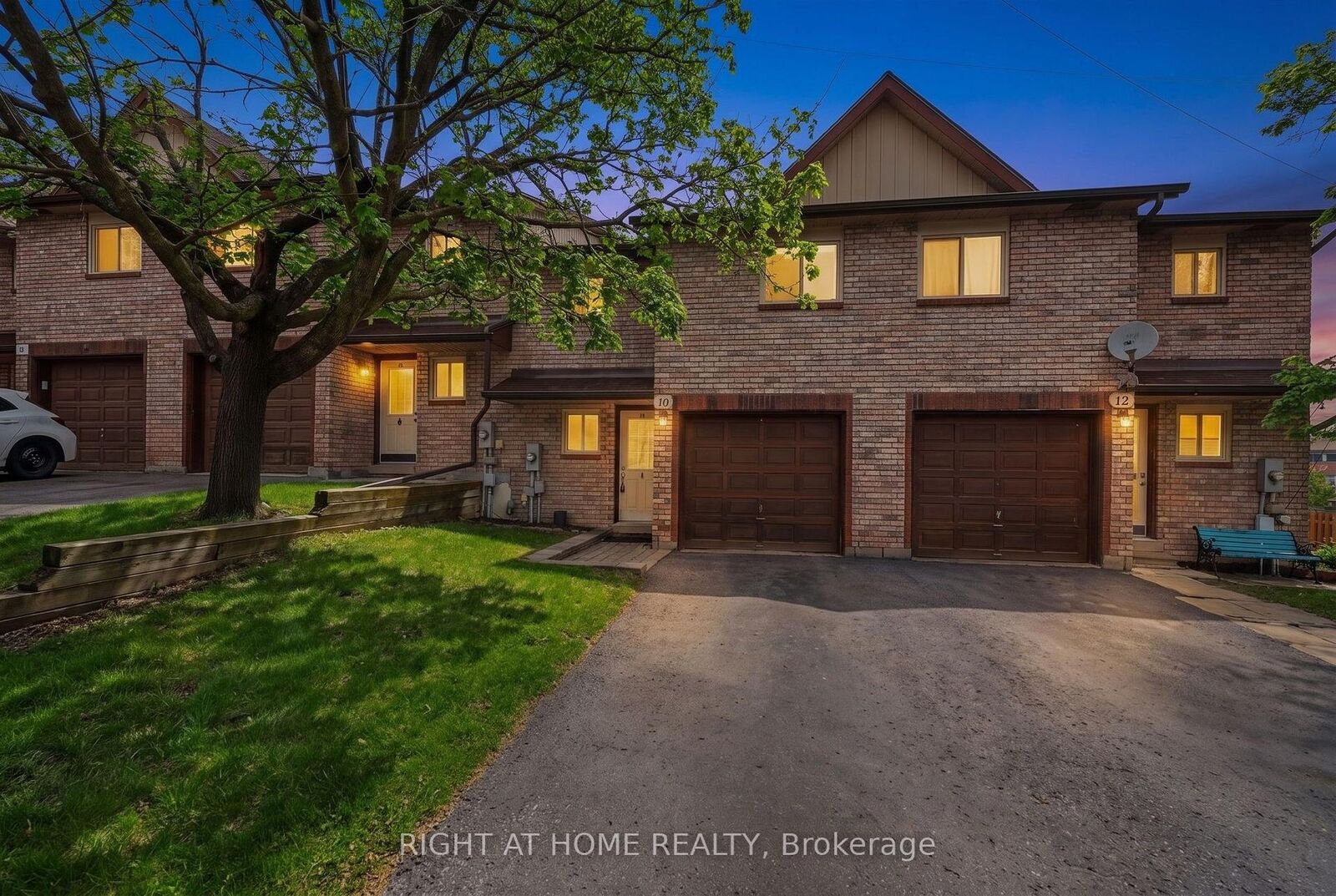 Property Photo: 32 Sawmill Road 10 ON L4N 6X3