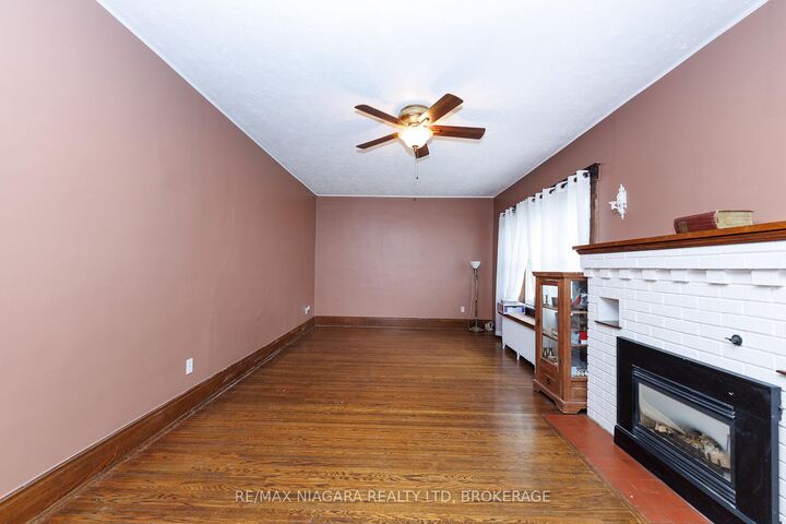 Property Photo: 4864 Simcoe Street ON L2E 1V9