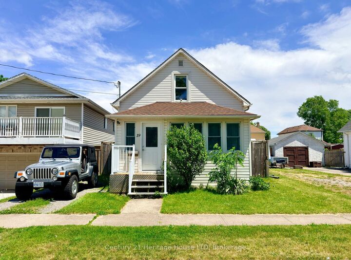 19 Santone Avenue — photo 1