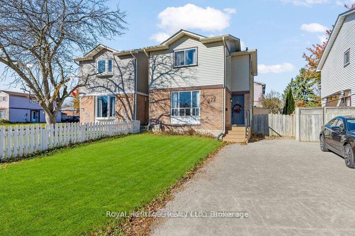 Property Photo: 272 Phillip Murray Avenue N ON L1J 1G9