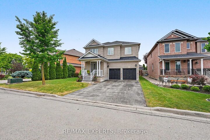 Property Photo: 15 Arrowood Crescent ON L4H 2R4