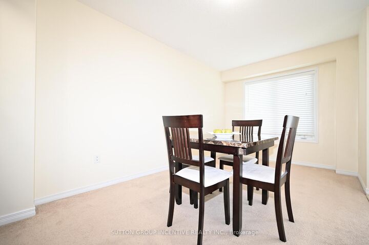 Property Photo: 90 Sovereign's Gate 29 ON L4N 0Y9