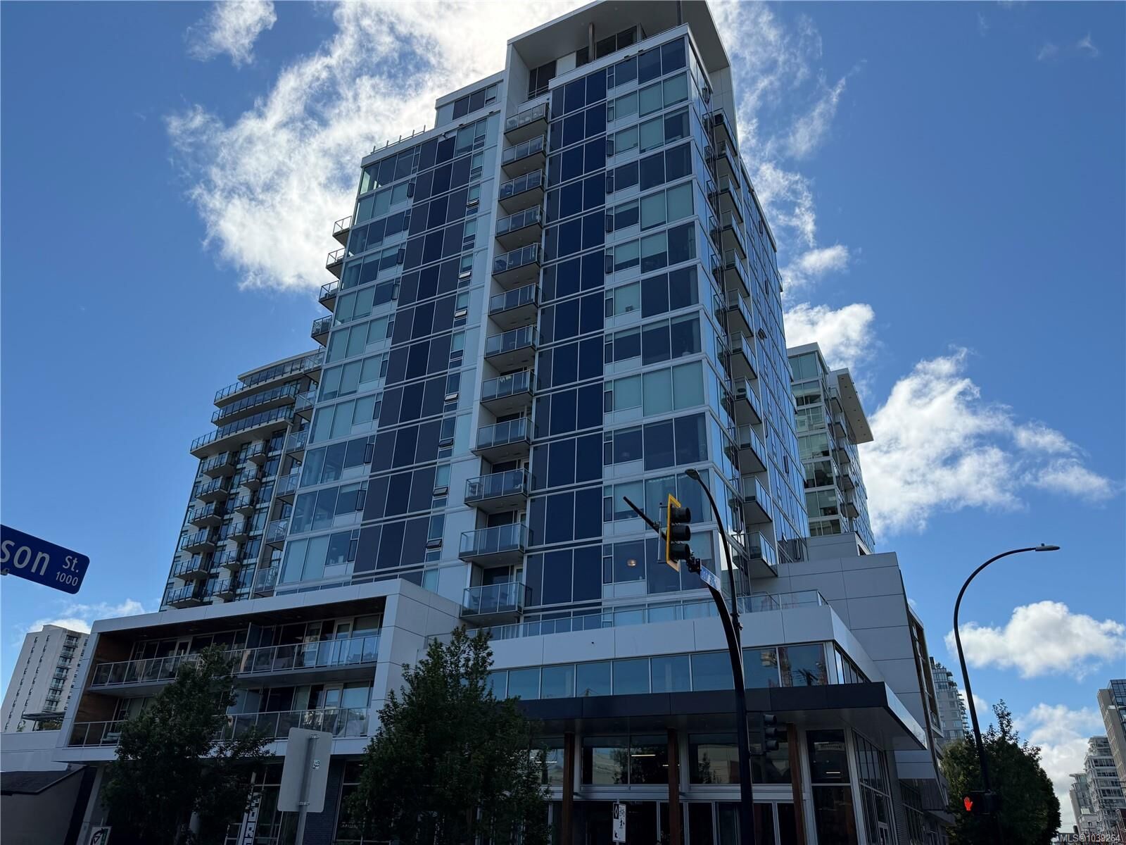 Property Photo:  989 Johnson St #713  BC V8V 0E3 