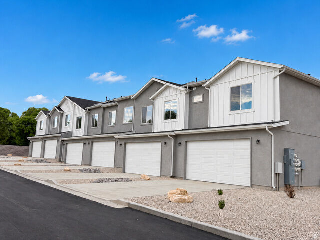 Property Photo: 1198 S Village Ln W A5 UT 84701