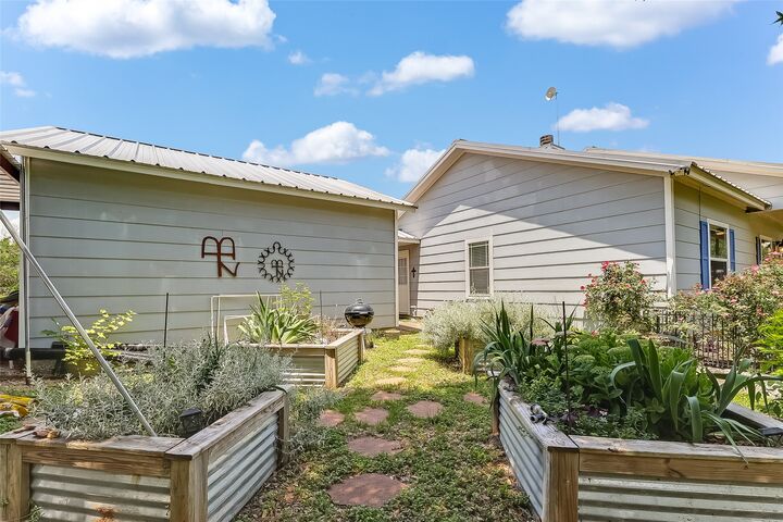 Property Photo: 2271 County Road 112 TX 78611