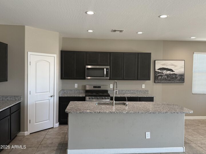 Property Photo:  30011 W Cheery Lynn Road  AZ 85396 