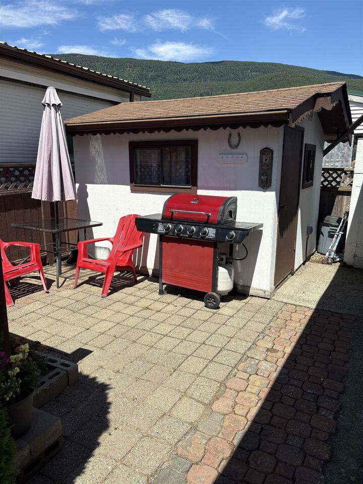 Property Photo: 1436 Frost Road 64 BC V2R 4X8