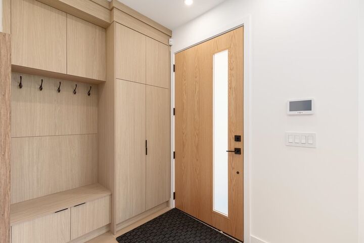 Property Photo: 3536 W 14th Avenue 1 BC V6R 2W4