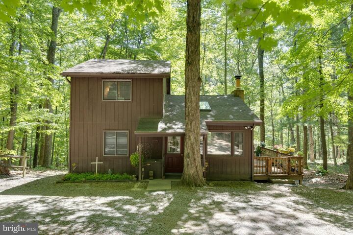 Property Photo: 11 S Mountainside Drive WV 25411