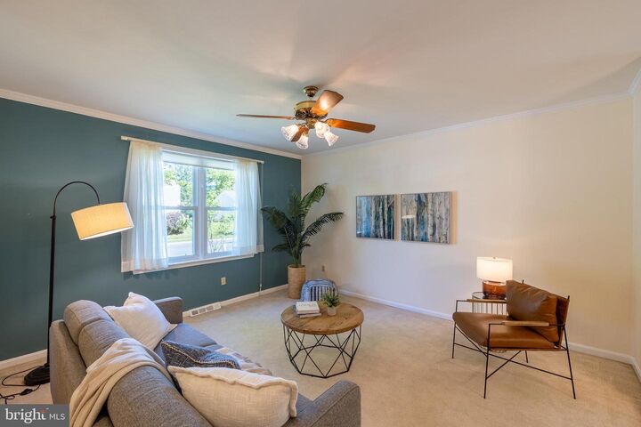 Property Photo:  6255 Dawn Day Drive  MD 21045 