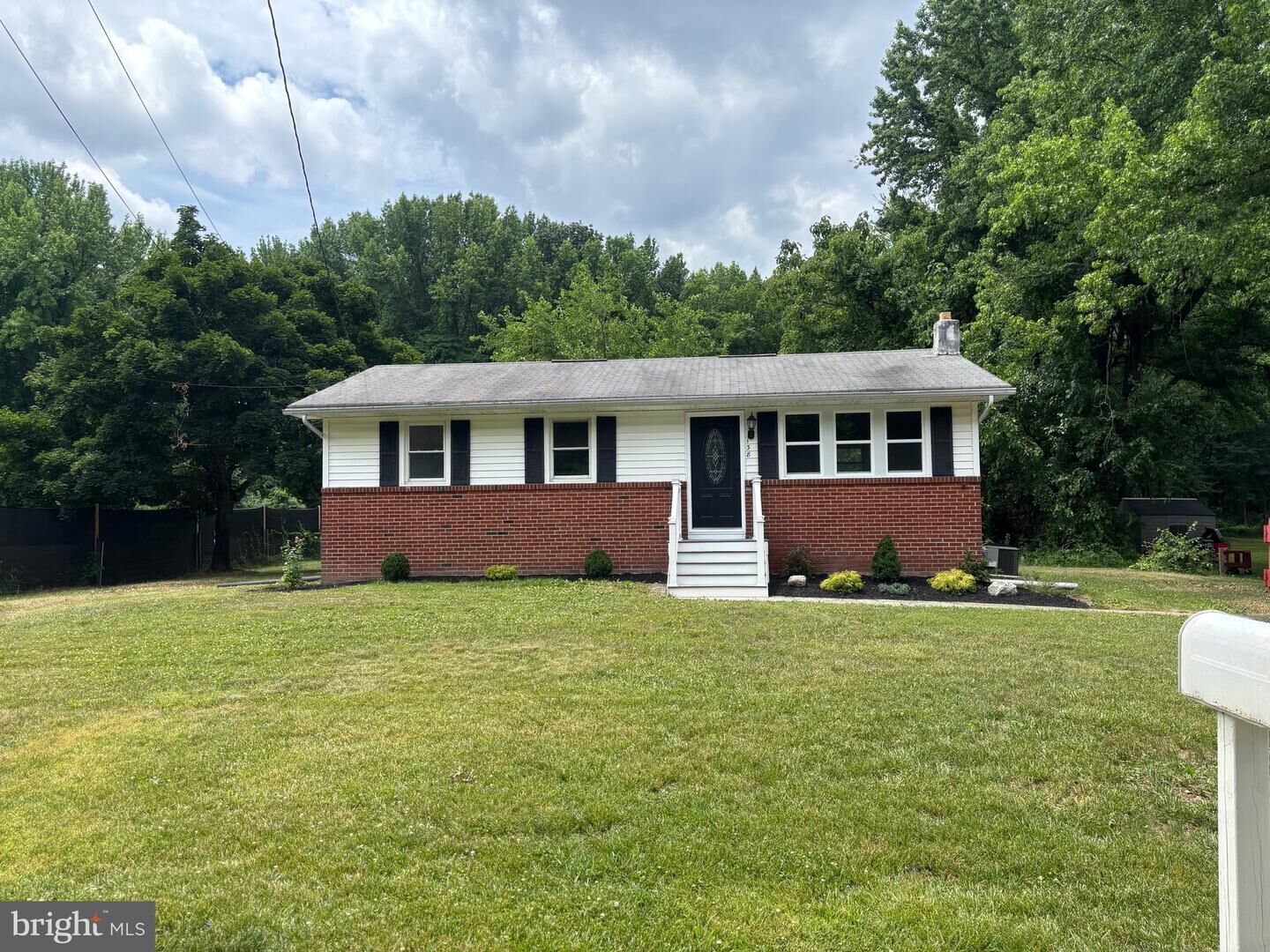 Property Photo: 138 E Del A Vue Avenue NJ 08069