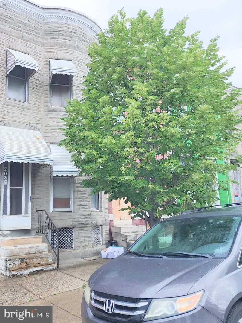 Property Photo:  2030 N Fulton Avenue  MD 21217 