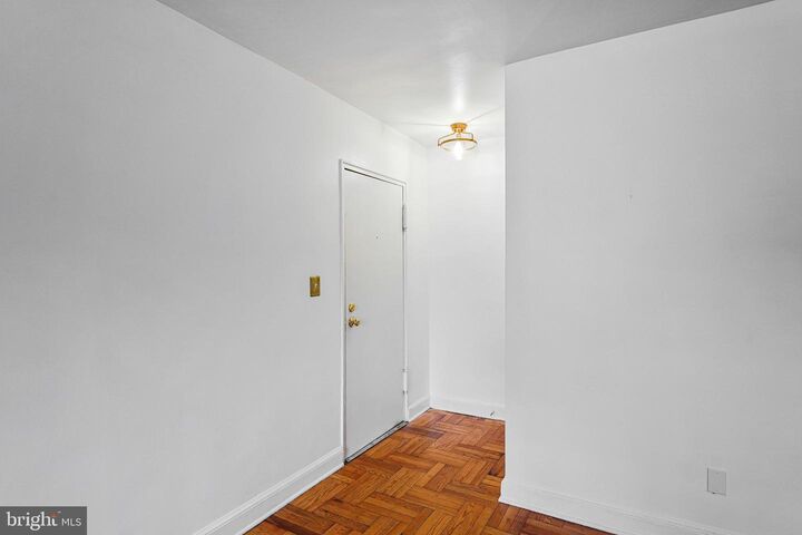 Property Photo:  1301 N Ode Street 115  VA 22209 