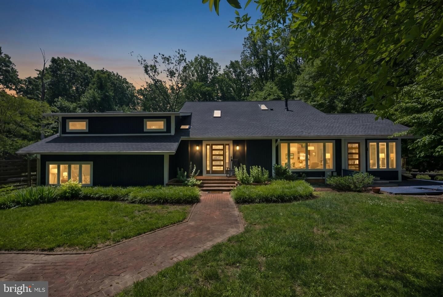 Property Photo:  18 Woodward Court  MD 21136 