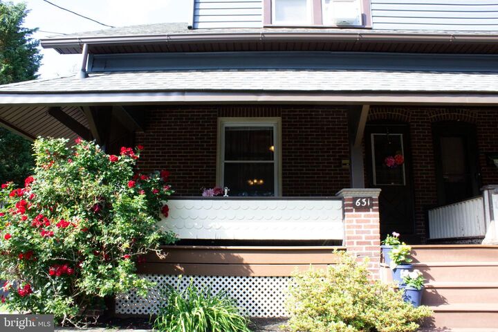 Property Photo: 631 Buttonwood PA 18944