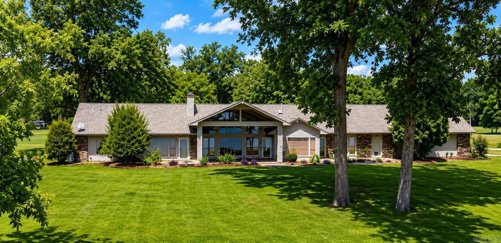 Property Photo: 10946 Plantation Lake Road AR 72142