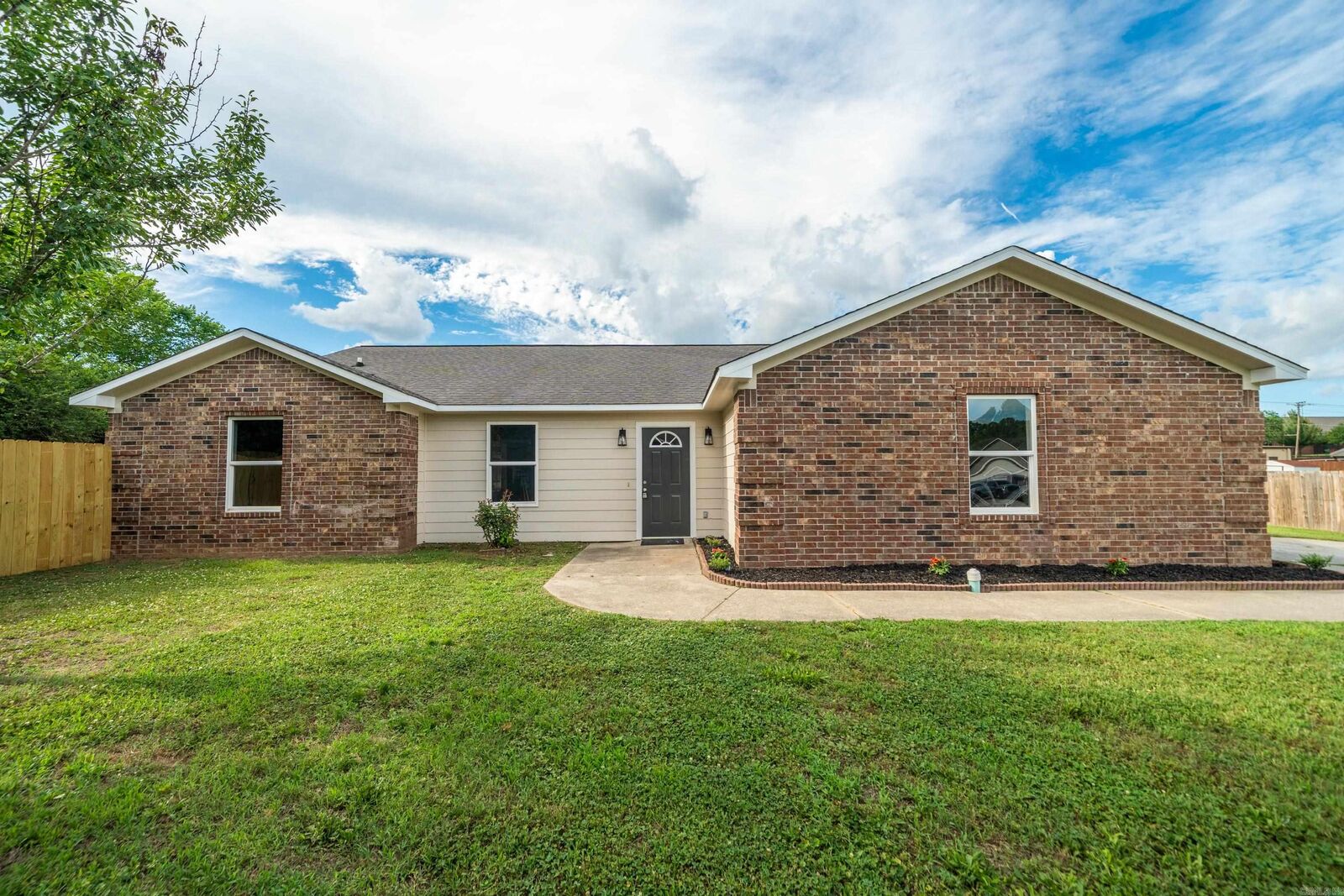 Property Photo: 163 Eagle Pass Trail AR 71901