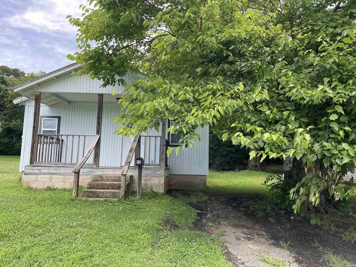 Property Photo:  910 Ninth Street  AR 71953 